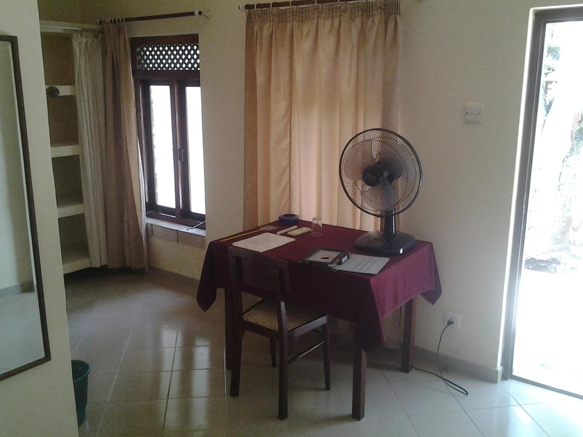 Tandem Guesthouse Hikkaduwa Bilik gambar