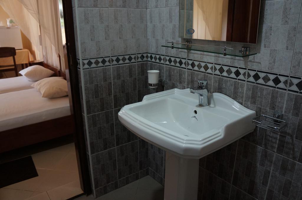 Tandem Guesthouse Hikkaduwa Luaran gambar